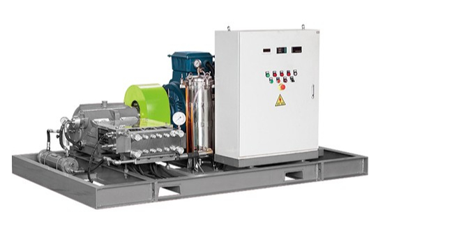 1200-2800公斤級(jí)超高壓清洗機(jī)