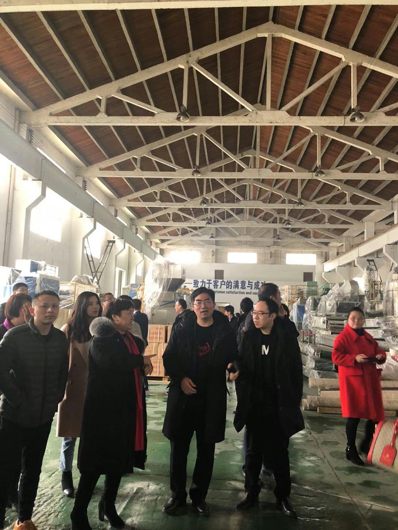 wuxilangchishouyaocanjiamaijiejixiezhidaojiaoliuhui5