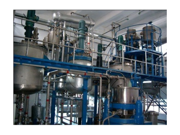 煙臺(tái)大型化工企業(yè)-萬(wàn)*公司定制巴反應(yīng)釜清洗機(jī)